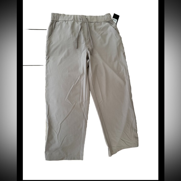 Eddie Bauer Women's Rapids Capri in CINDER. MSRP $64 - Picture 3 of 17